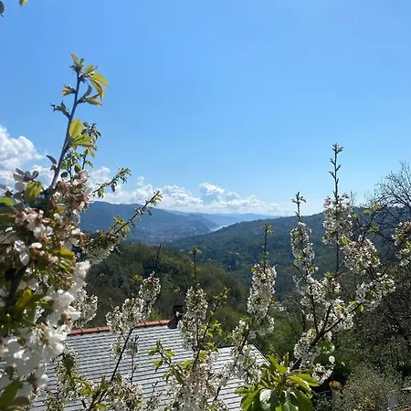 Couette-café La Riviera Bed & Breakfast 3*