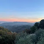 La Riviera Bed & Breakfast Bed & Breakfast 3*