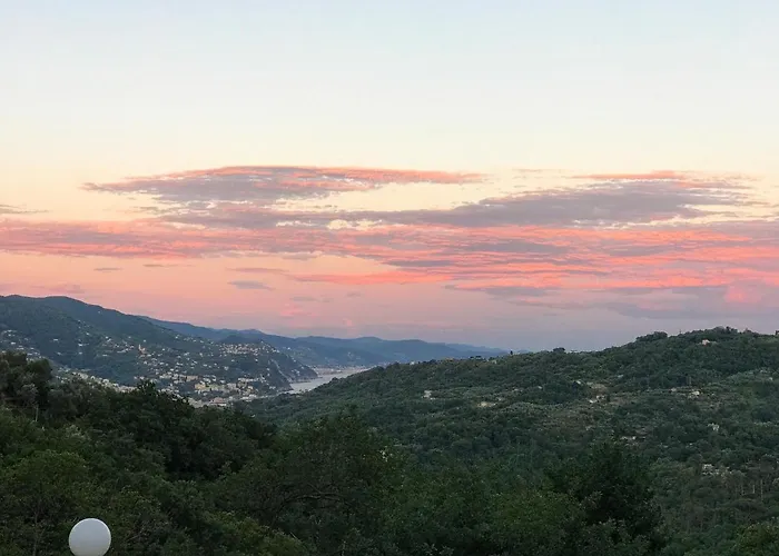 La Riviera Bed & Breakfast Bed & Breakfast